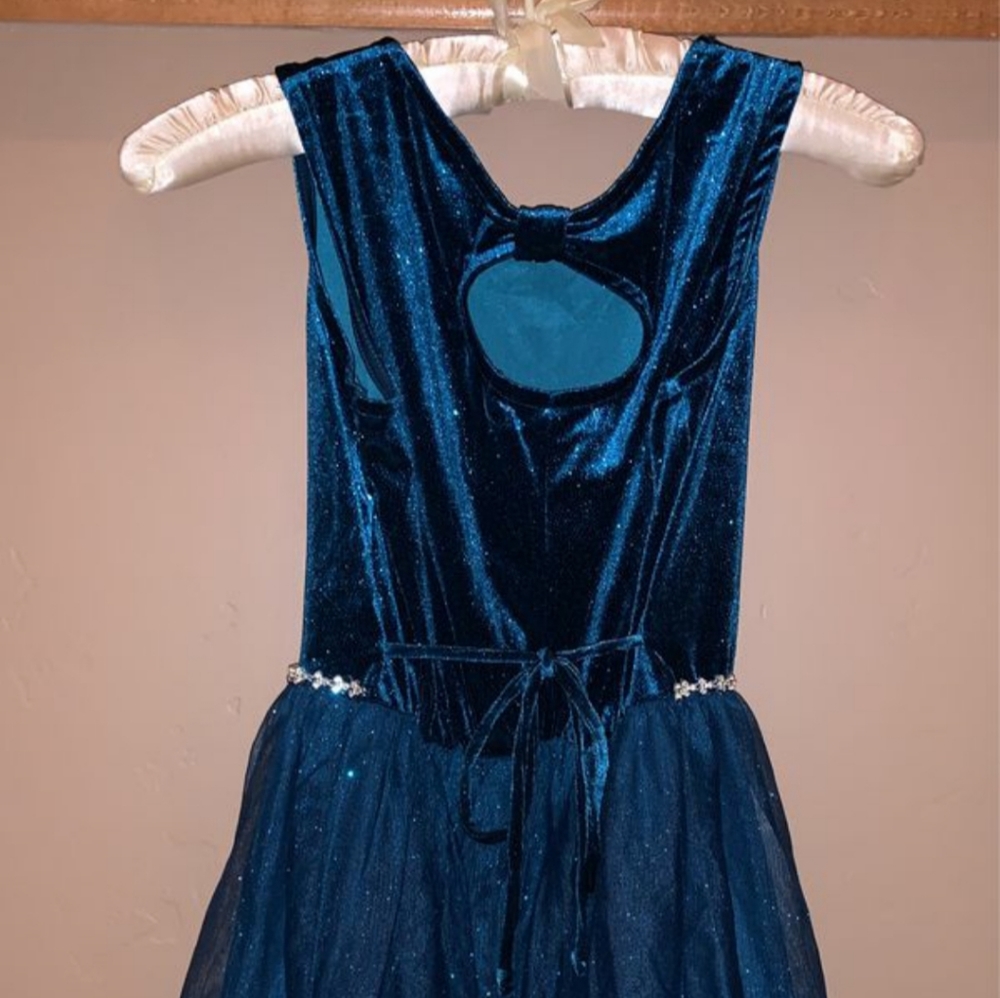 Adorable sparkling dress